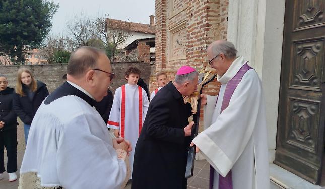Rocca de' Baldi, San Biagio e Morozzo, in festa, accolgono il vescovo in visita pastorale