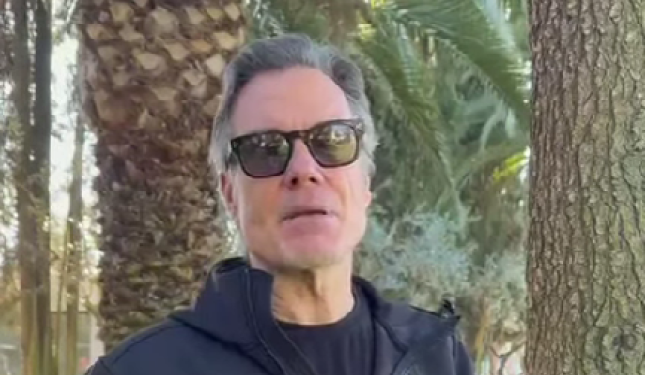 Anche Jimmy Ghione contro l'abbattimento dei Cedri: &laquo;Non tagliateli!&raquo;