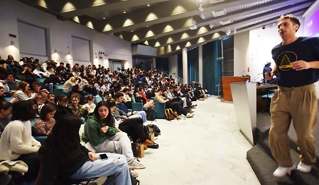 Bitcoin spiegato semplice: due giornate gratuite per capire davvero la tecnologia che sta cambiando l&rsquo;economia