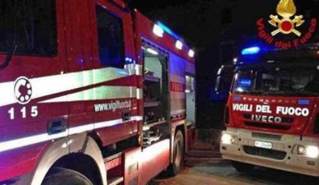 Crolla un pezzo di muro di contenimento sulla Provinciale: nessun ferito