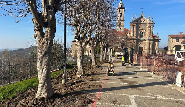 Un belvedere per tutti: il giardino con vista sulle Langhe, senza barriere architettoniche