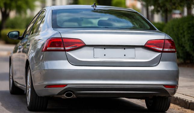 Non rubano l&rsquo;auto, ma le targhe. Il fenomeno anche nelle Langhe