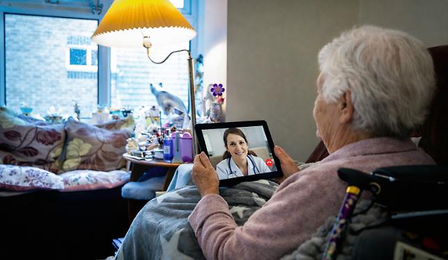 120 anziani coinvolti, 36 Comuni raggiunti: &ldquo;Telebenessere in Granda&rdquo; porta la tecnologia nelle case e combatte l&rsquo;isolamento