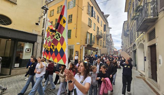 I colori della Marcia della Pace, per le strade della citt&agrave;