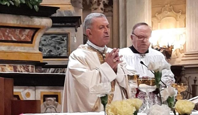 Monsignor Miragoli alla messa di Pasqua al Santuario di Vicoforte
