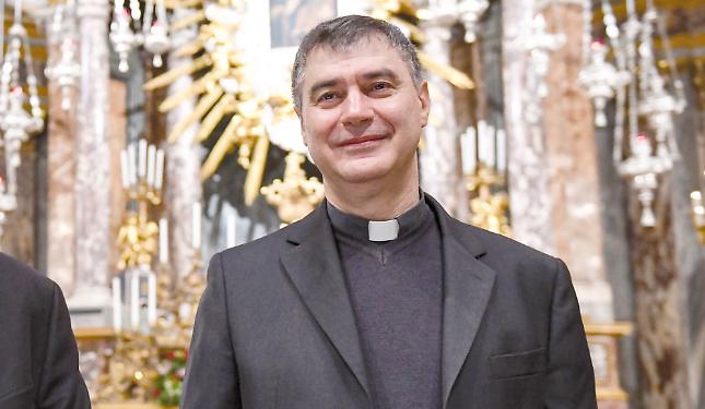 Repole: &laquo;Dolore e amarezza per l&rsquo;attacco di Trump al Papa&raquo;