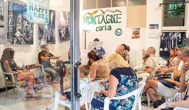 Libri, fatica e riscatto: il romanzo di Franco Faggiani che racconta una storia vera