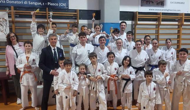 Piccoli karateka crescono, il Funakoshi fa incetta di medaglie