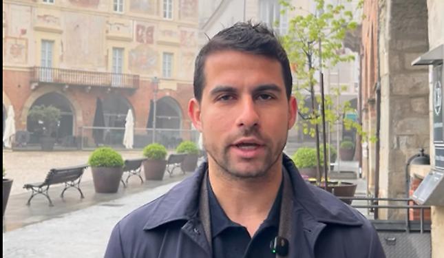 Spuntano i fiori nel centro storico