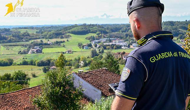 Prometteva investimenti con rendite da sogno: e poi truffava i clienti