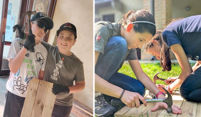 Martello, legno e chiodi: i ragazzi costruiscono i nuovi giochi per l'oasi