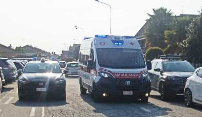 Caos sugli spalti, la partita tra ragazzi finisce con Carabinieri e ambulanza