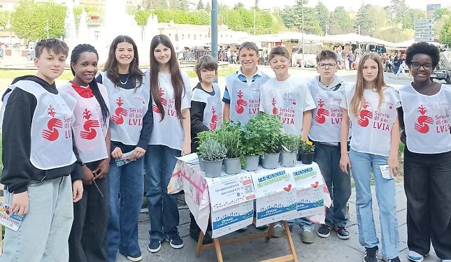 Fanno appena la Scuola Media: ma col loro progetto aiutano chi realizza pozzi nella terra dove l'acqua scarseggia