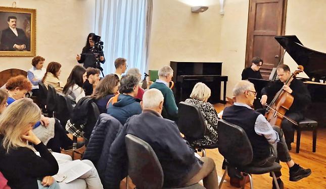 Dalla musica sudamericana alla scienza: un concerto che va oltre la musica, con un ospite speciale