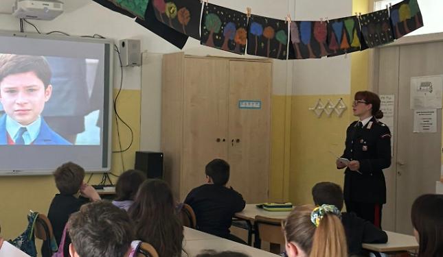 Parlare di bullismo nelle scuole? I Carabinieri sanno come fare