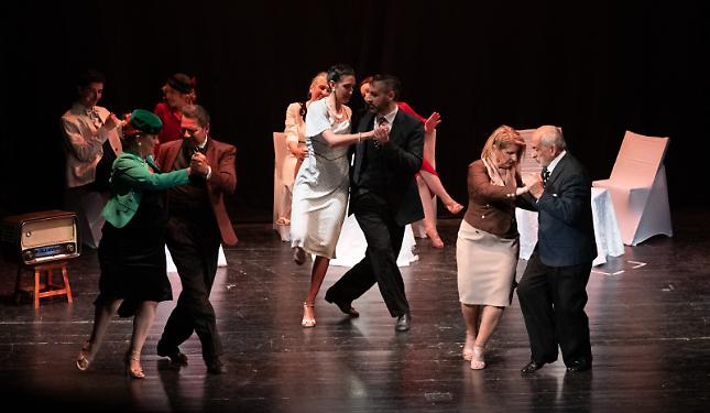 Un vortice di emozioni e passione: il tango conquista la Granda con uno spettacolo tutto da vivere