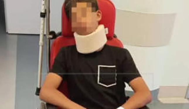 Pap&agrave; invade il campo e picchia un ragazzino, confermato il Daspo