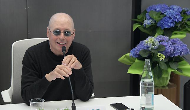 Gesti, parole, attenzioni: la cura della malattia va oltre i farmaci