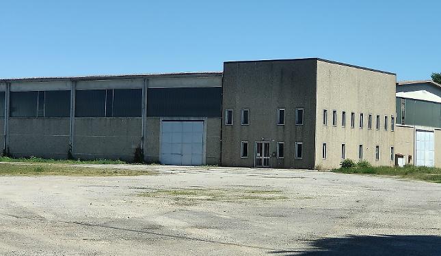 Toner abbandonati nel capannone, in arrivo l'ordinanza di rimozione