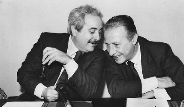 Mostra fotografica "L'eredit&agrave; di Falcone e Borsellino"