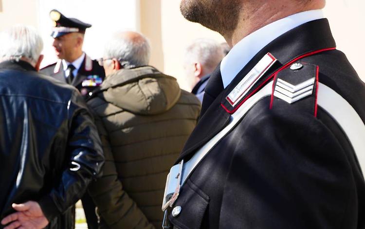 Finto Carabiniere chiede l'oro a un 77enne: fermato dai veri Carabinieri