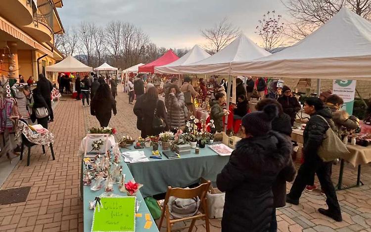 Domenica i mercatini natalizi nel cortile della Casa di Riposo