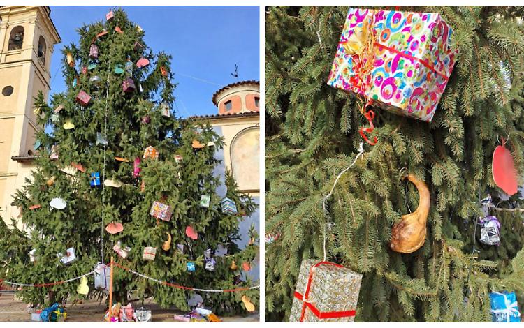 L'8 dicembre si accendono le luci del grande albero di Natale, durante il mercatino
