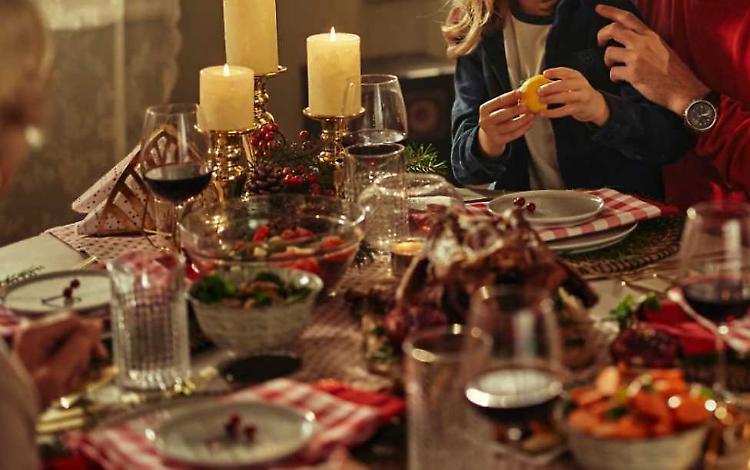 Malore durante il pranzo di Natale per il monossido, portato in Ospedale con i famigliari