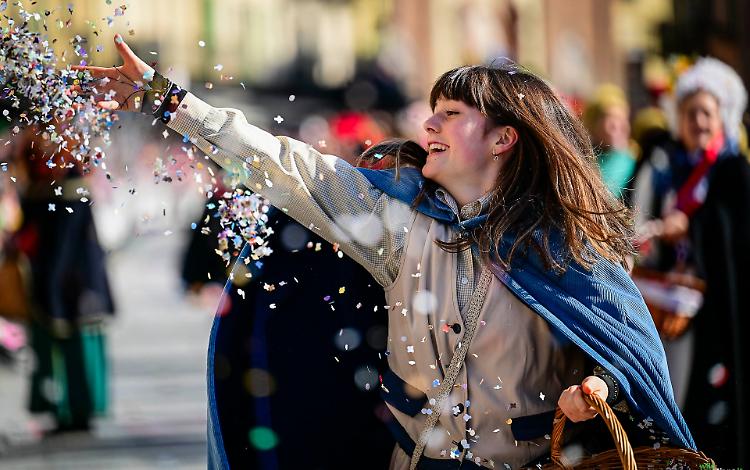 Parte il viaggio verso il Carnevale dei 100 anni: si accende la Gran Baldoria