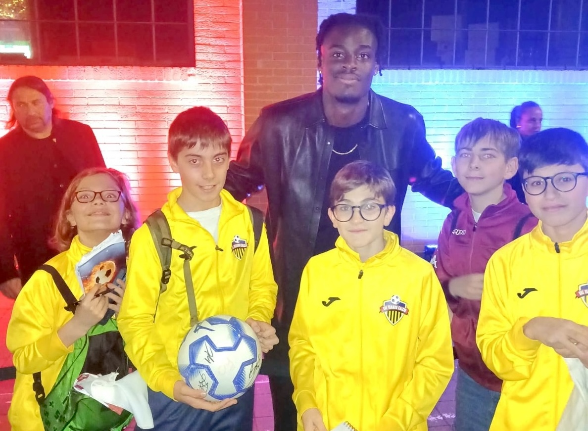 ...con Bisseck del'Inter